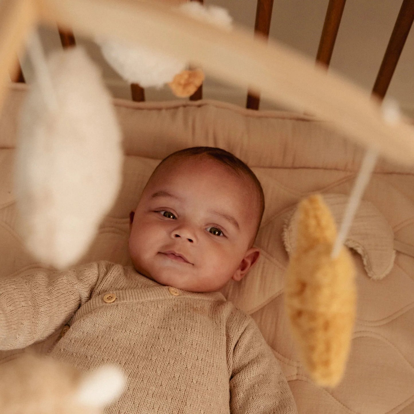 Mobile musical en bois - Newborn Naturals