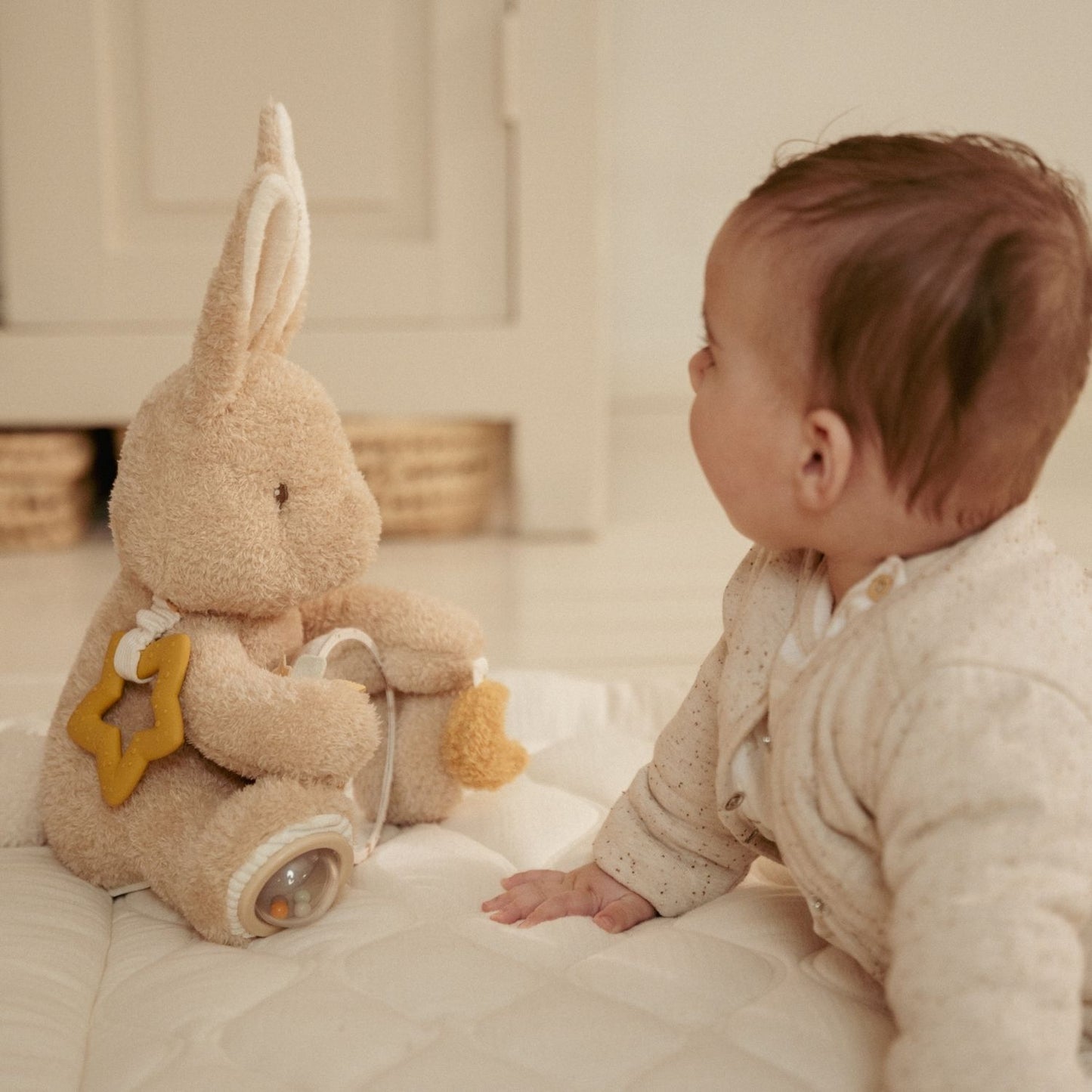 Peluche d'activité Lapin- Blanc - Newborn