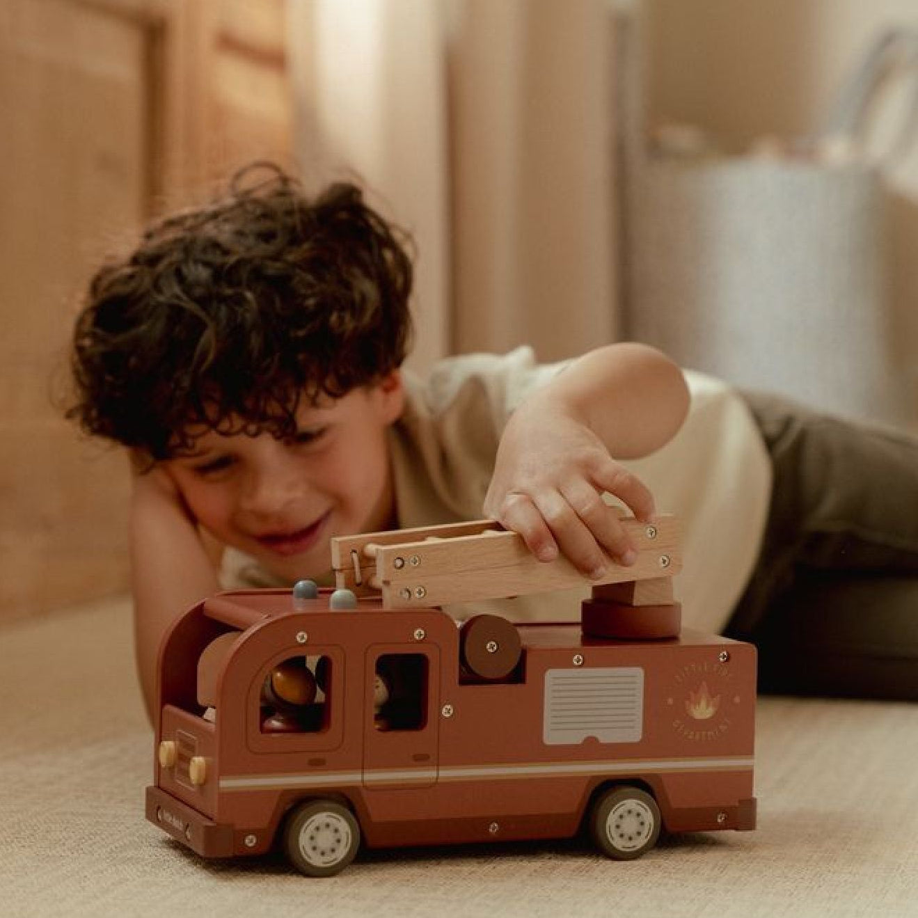 Camion de pompiers en bois - Rouge - Essentials