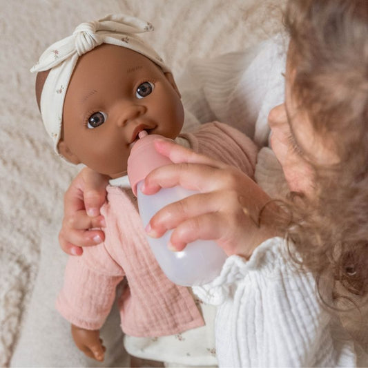 Poupée bébé Noa - Essentials